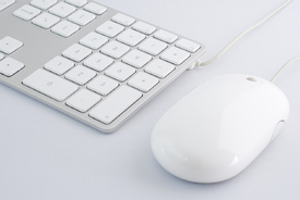 White keyboard and mouse/9267777